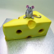Mouse on A Cheese 3D Cake